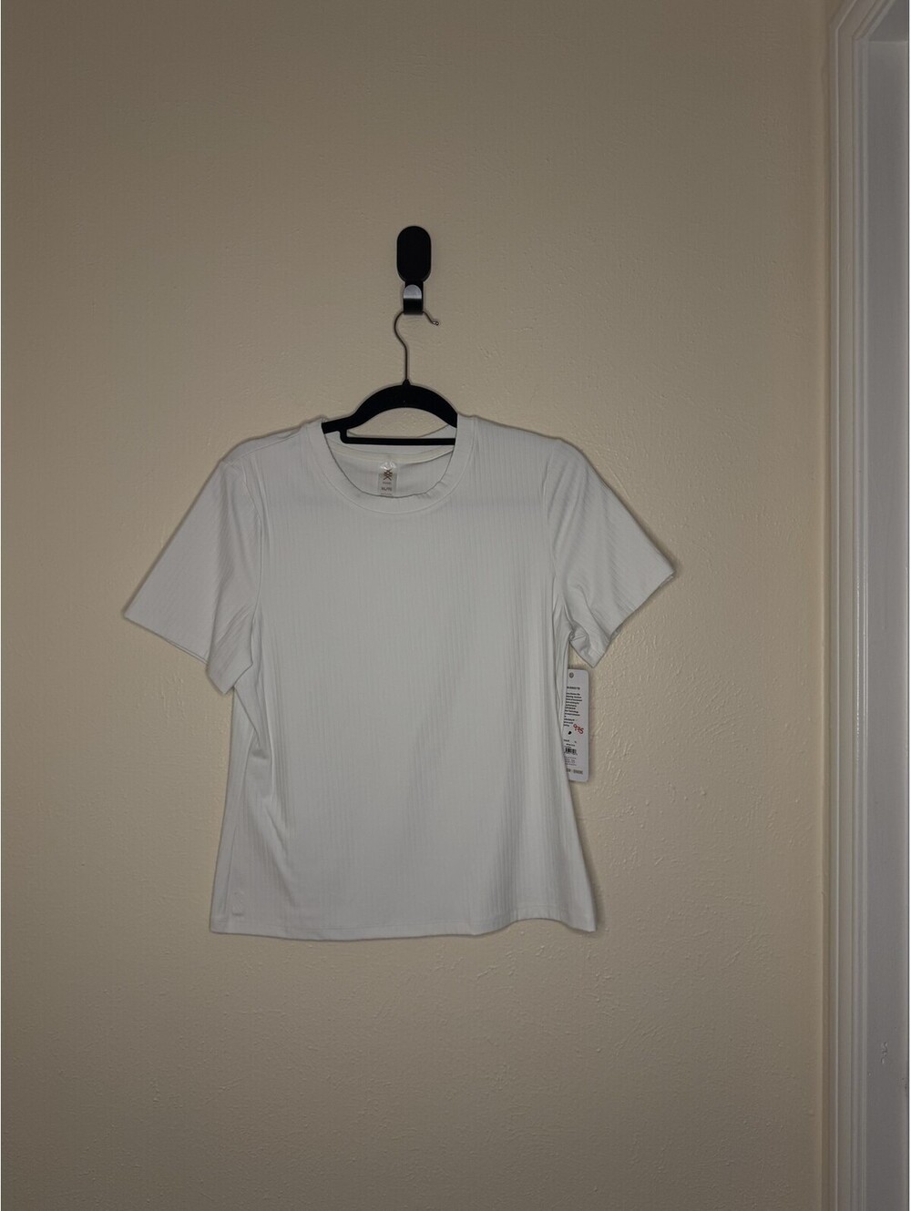 Rhone Athletic Shirt Cream Size XL